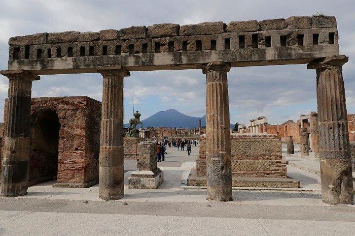 Pompeii, Sorrento and Amalfi Coast (Driver Only/Self Touring)