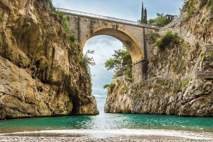 Pompeii, Sorrento and Amalfi Coast (Driver Only/Self Touring)