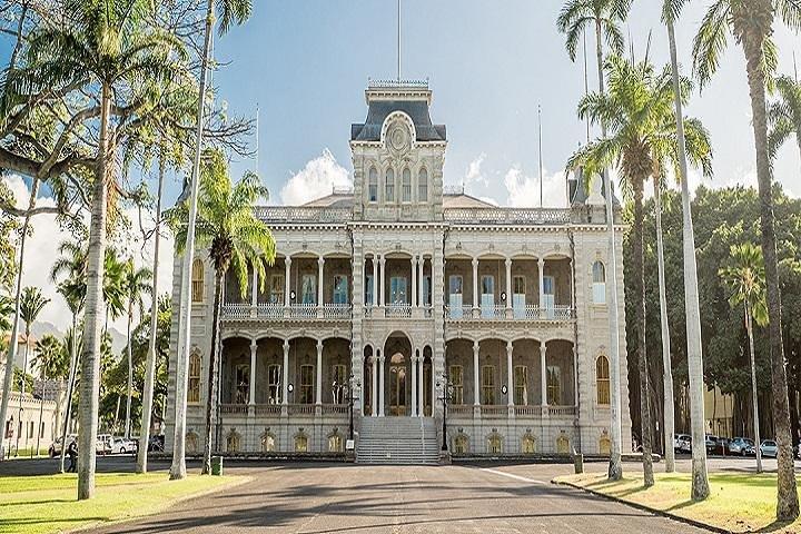 Arizona Memorial Pearl Harbor & Honolulu City Tour from Waikiki