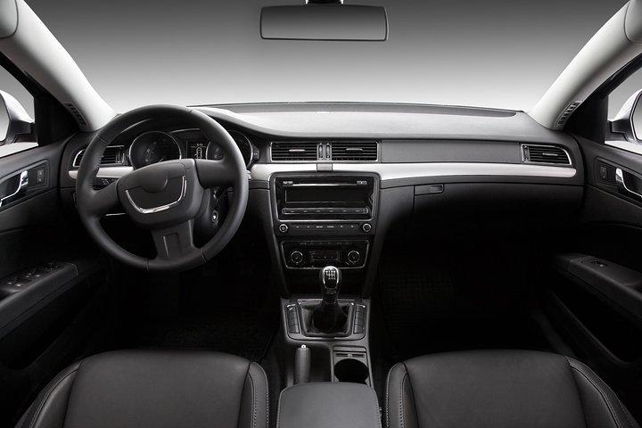 Private transfer to Madrid Airport (MAD)