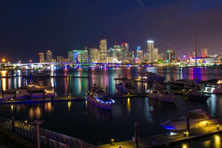 Miami: Open-top Bus Sightseeing Night Tour with Live Guide