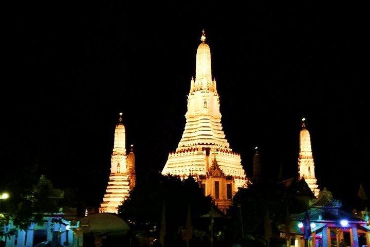 Private Tour : Bangkok Night Tour and Street food By Tuk Tuk and Boat