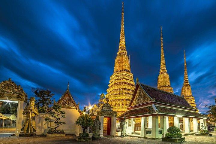 Private Tour : Bangkok Night Tour and Street food By Tuk Tuk and Boat
