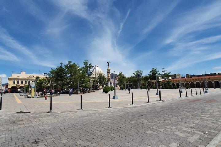 Half Day Walking Tour in Downtown San Salvador & Pupusas Tasting