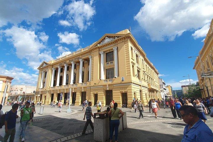 Half Day Walking Tour in Downtown San Salvador & Pupusas Tasting