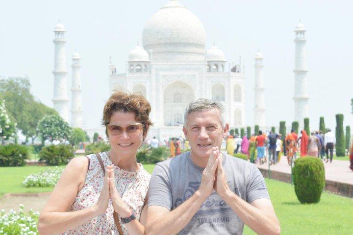 Private Agra Day Tour Including Taj Mahal nd Agra Fort from Delhi