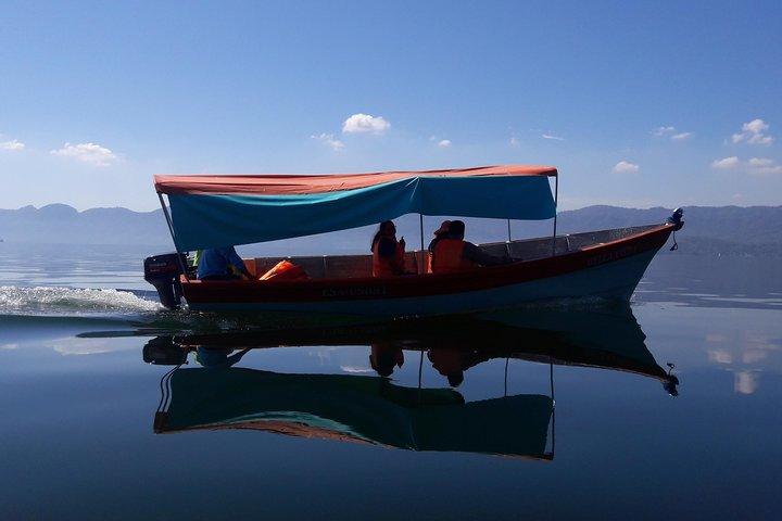The Best Colonial Town with Clobbestone Streets: Suchitoto and Ilopango Lake