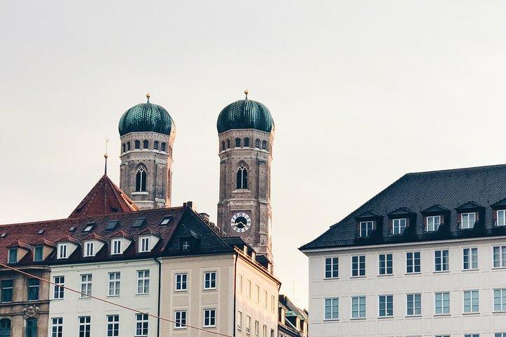 Private Scenic Transfer from Nuremberg to Munich with 4h of Sightseeing
