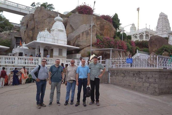 Private tour of Hyderabad with lunch for a cultural immersion