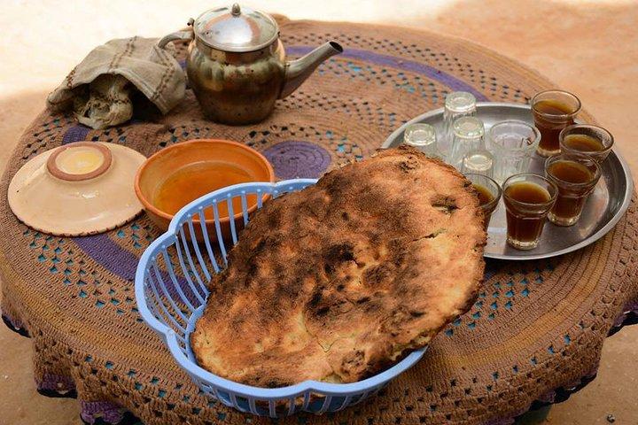 From Djerba: Ksar Ghilane & Matmata 4*4 guided tour with lunch