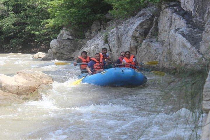 La Bocana Whitewater Rafting Experience: Low Difficulty