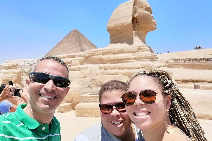 Explore The Pyramids Of Giza With Camel Ride