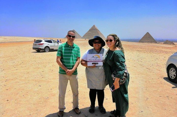 Explore The Pyramids Of Giza With Camel Ride