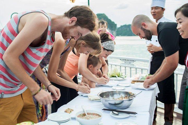 Cruising Halong Bay - Lan Ha Bay 2 Days on boat - Cabin with balcony