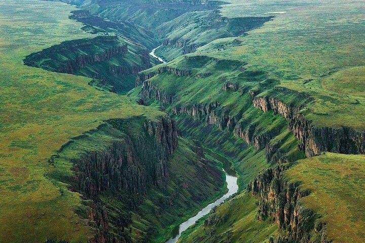 4 Day Private camping Safari in Serengeti,Ngorongoro and Lake Manyara