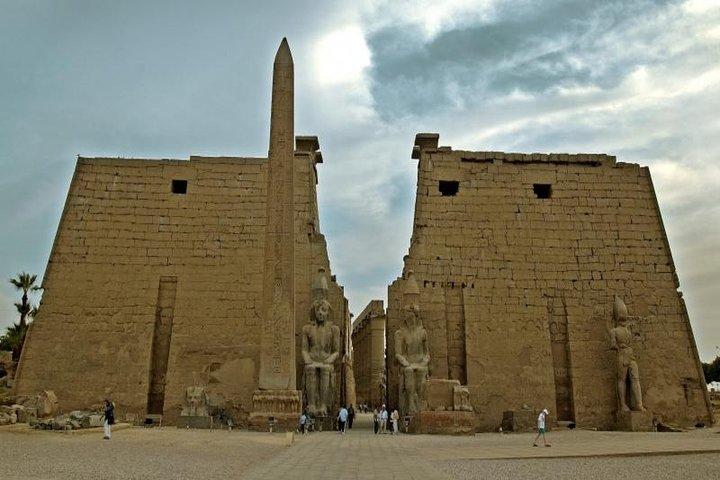 Tour to The East & West Bank of the Nile