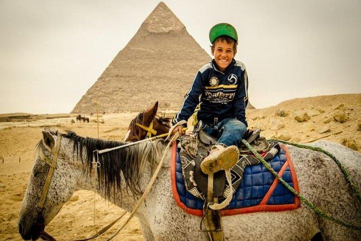 Tour to Pyramids, Sakkara & Dahshur