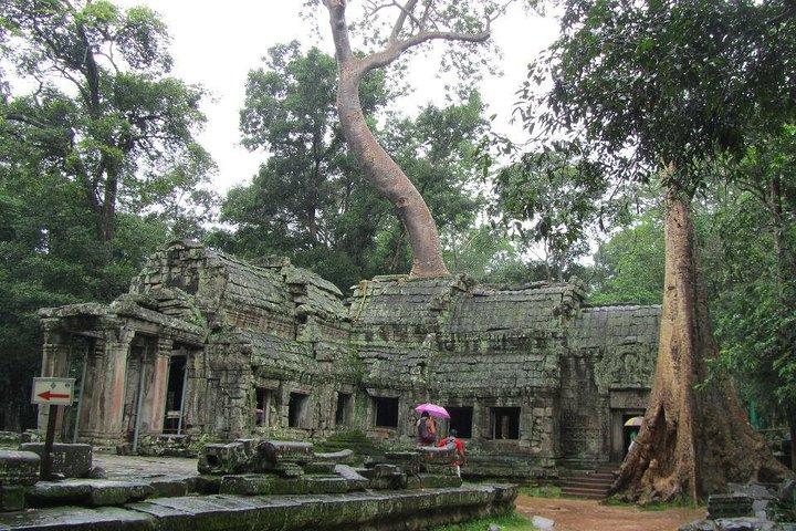 Angkor Wat Sunset Guided Join-In Tour