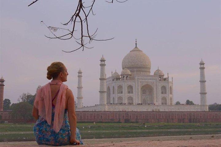 Agra Half-Day Tour of Taj Mahal and Agra Fort by Car