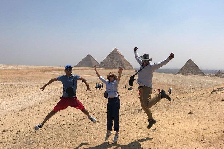 Private Day tour to Giza pyramids with camel ride