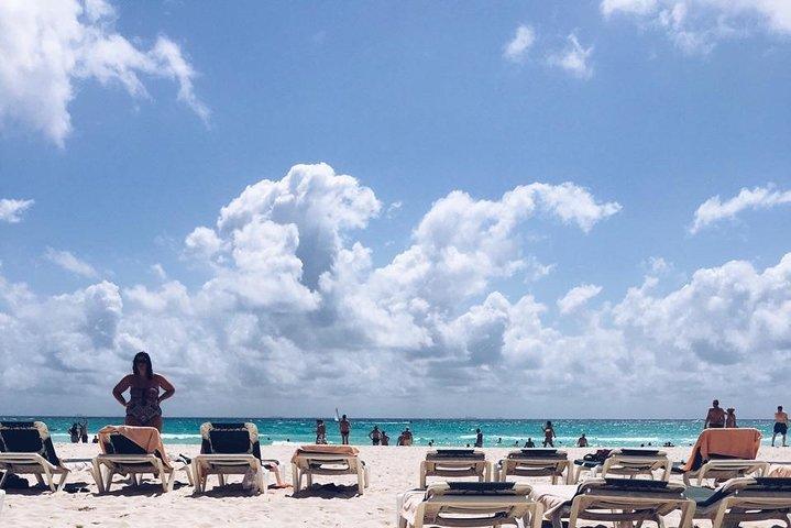 Catamaran Pleassure to Isla Mujeres with open bar & buffet lunch