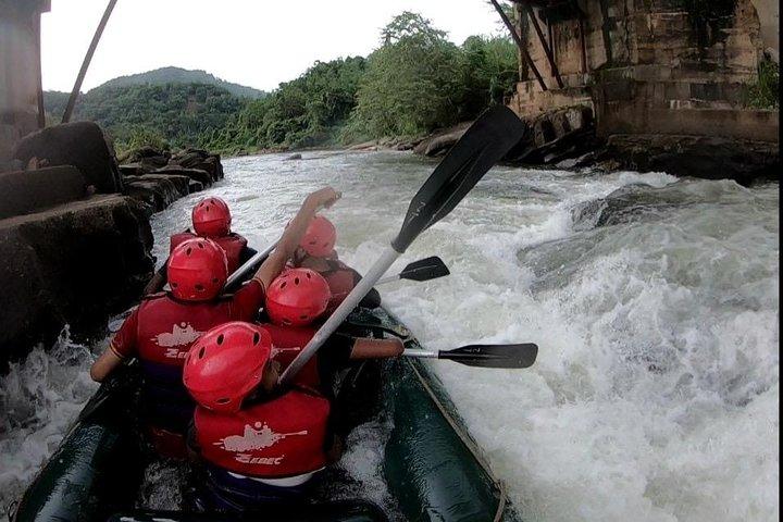 white water rafting tour