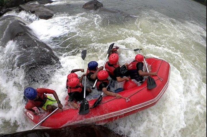 white water rafting tour