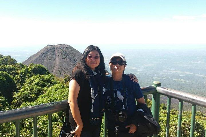 Two Mayan Sites and a Volcano Park in 1 Day Tour