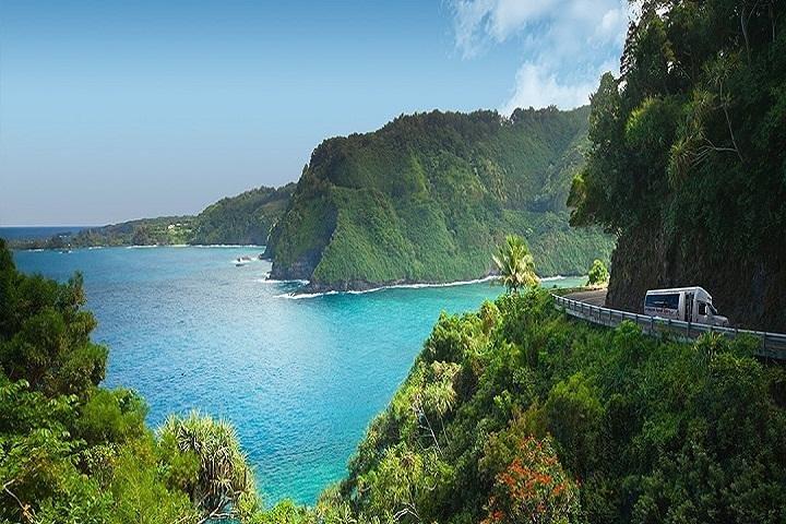 Maui: Road to Hana Deluxe Rainforest and Waterfall Experience