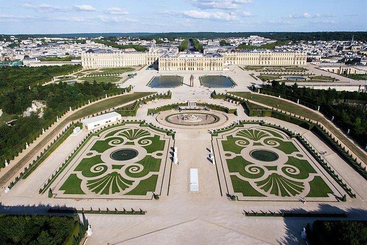 Versailles Castle & Marie-Antoinette Estate - Private Trip