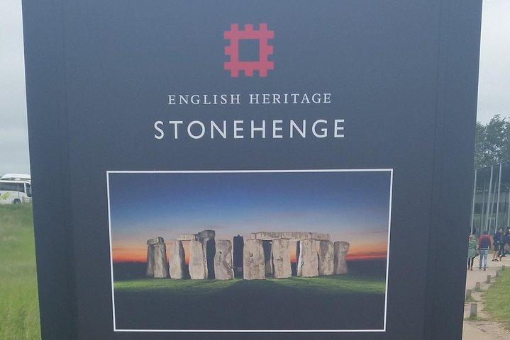 London to Southampton Cruise Terminal/Hotel with Stopover at Stonehenge