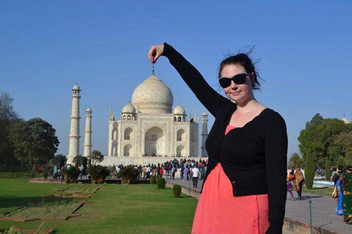 From Goa: Private Taj Mahal Tour By Flight (Ending in Delhi)