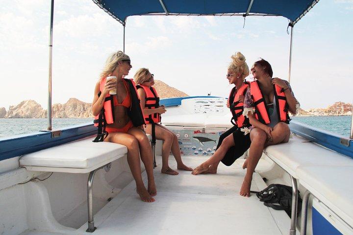 Land's End Sightseeing Boat Tour in Los Cabos