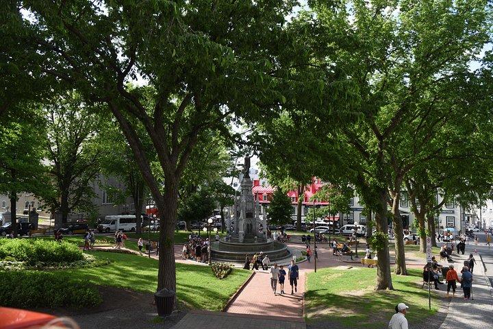 Best of Quebec City: Panoramic Bus Tour with Local Guide