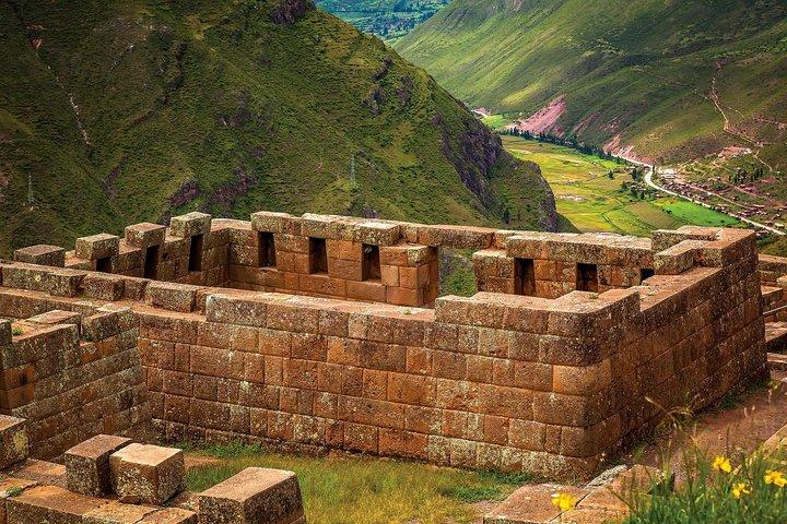Private Tour to Pisac Market and Pisac Ruins