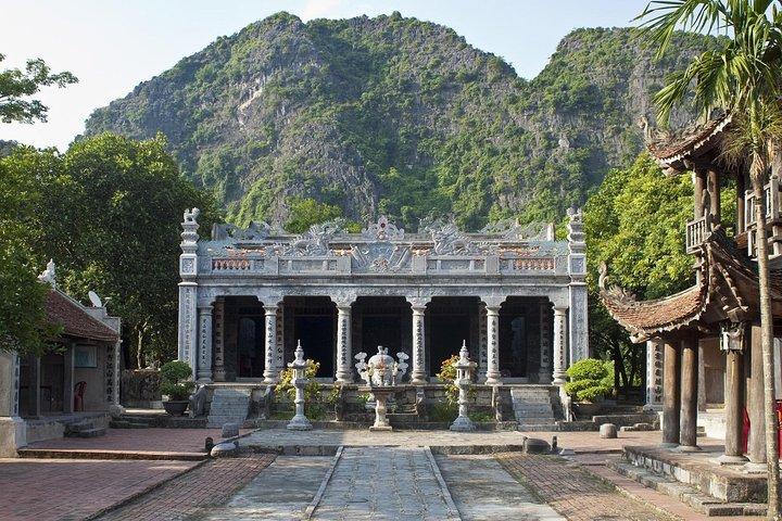 Hanoi - Hoa Lu -Tam Coc -Halong Bay 5days/4nights
