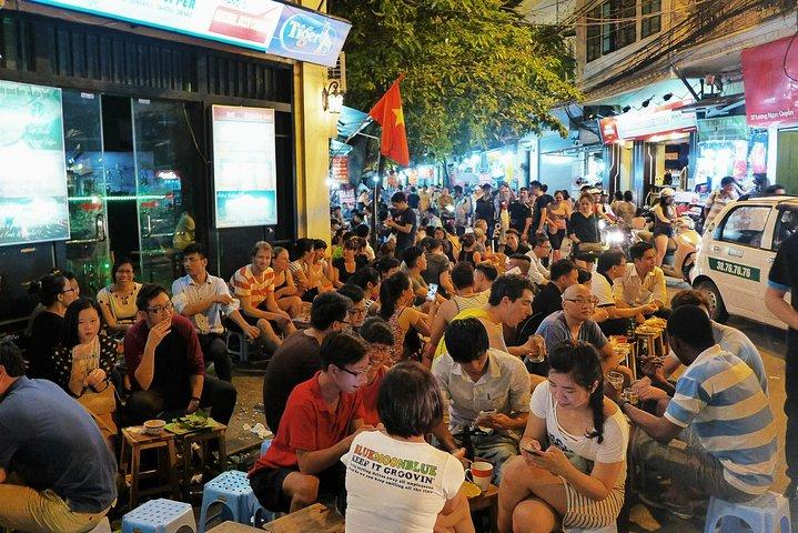 Hanoi Street Food Tour At Old Quarter