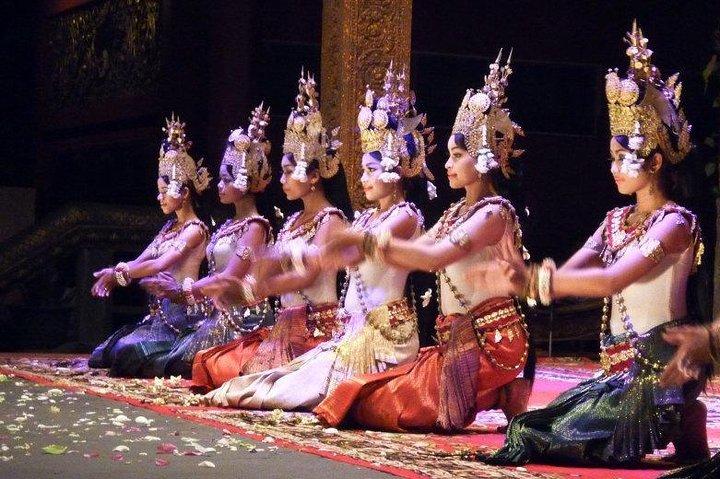 Apsara Dinner Show
