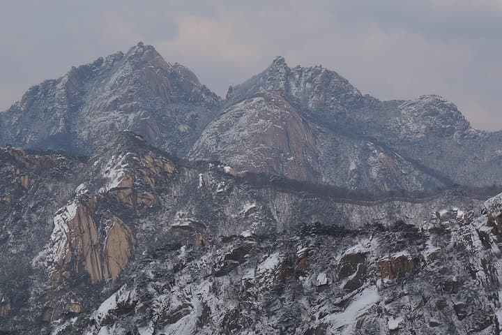 Private Hiking to Bukhansan & Korean Style Spa(Include Lunch)