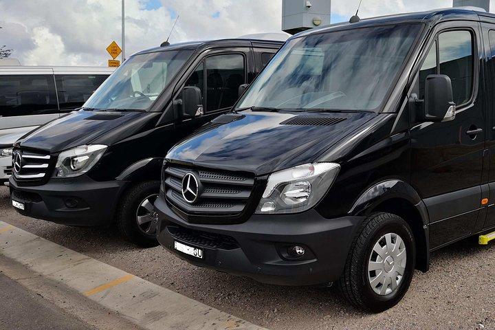 Premium Private Transfer FROM Sydney Airport to Sydney CBD/Downtown 1-11 people