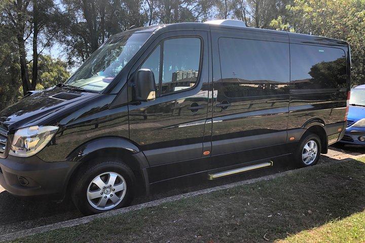 Premium Private Transfer FROM Sydney Airport to Sydney CBD/Downtown 1-11 people