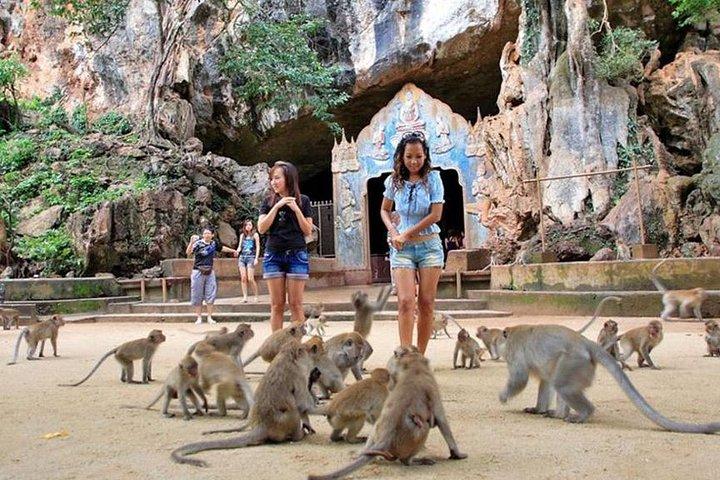 Phuket to James Bond Island Tour Including Sea Canoeing by Longtail Boat