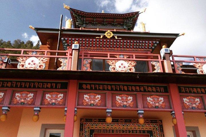 Day Coach Tour of Aglag Buteel Monastery and Meditation Center Including Lunch