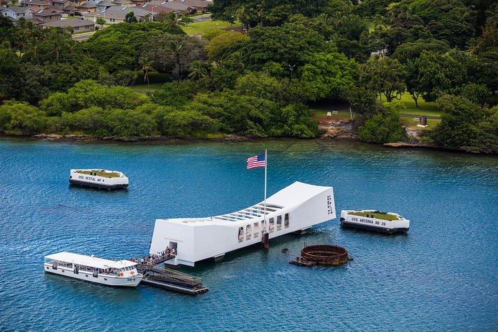 Pearl Harbor, USS Arizona Memorial and Honolulu City Tour