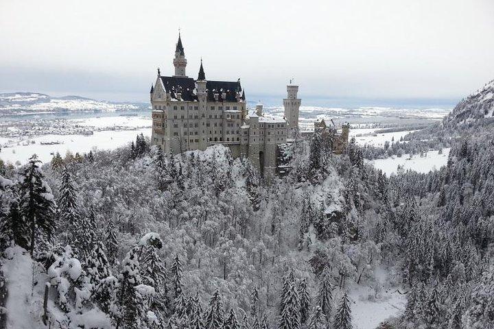 Neuschwanstein Castle incl. Munich Xmas Market walking tour