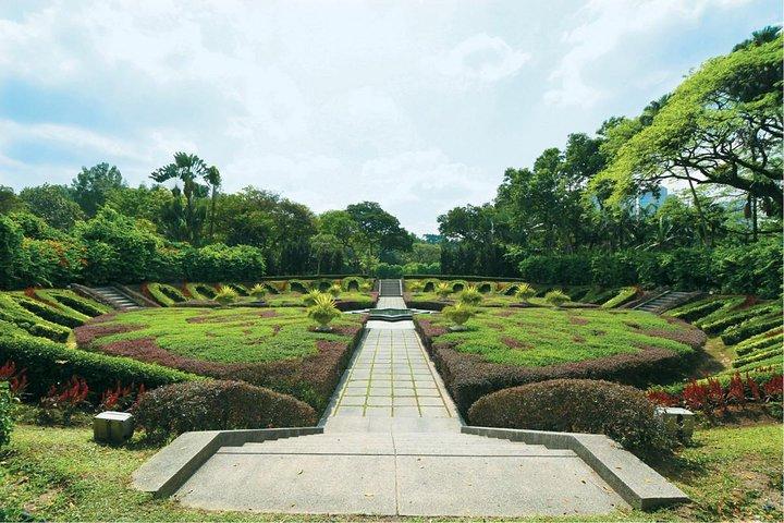 Kuala Lumpur Bird park & Butterfly Farm Tour Include Tickets