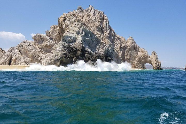 Arch Tour with Amazing Captain in Cabo San Lucas