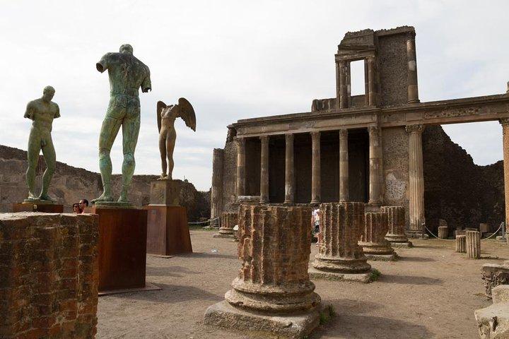 Pompeii & Amalfi Splendors: Private Day Tour from Rome
