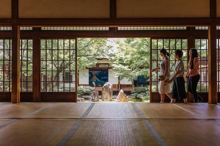 Kyoto Like a Local: Private & Personalized Experience (3 hrs)