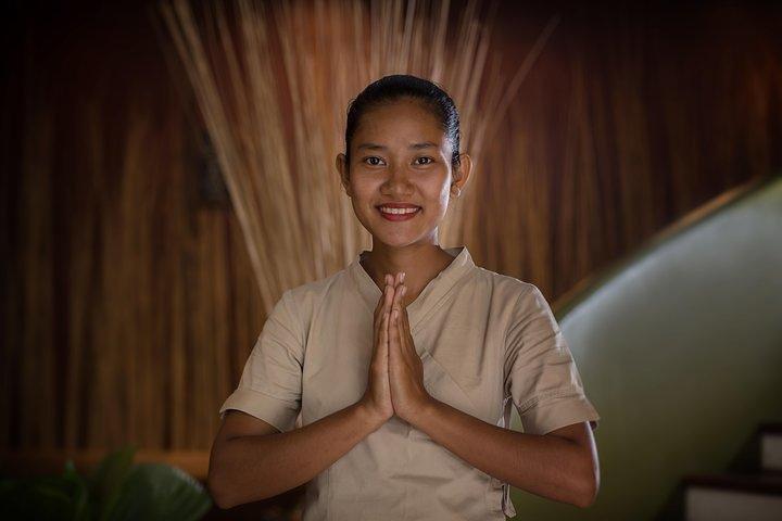 Traditional Reflexology Feet Massage in Siem Reap